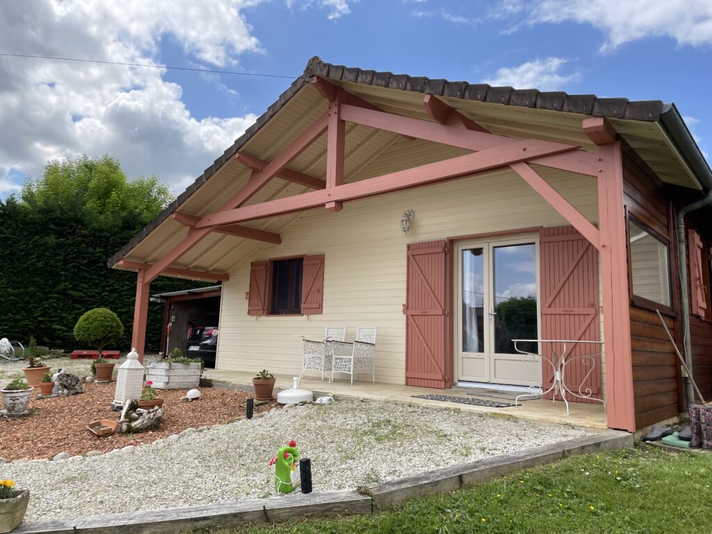peinture-extérieure-chalet-bois-renovation-réfection-corrèze-beaulieu-sur-dordogne-19120