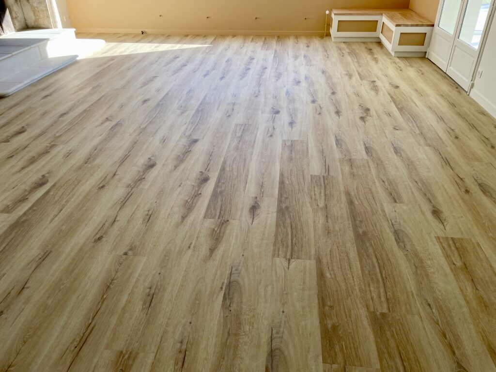 fourniture-pose-parquet-pvc-sols-souples-revêtement-sol-biars-sur-cère-46130
