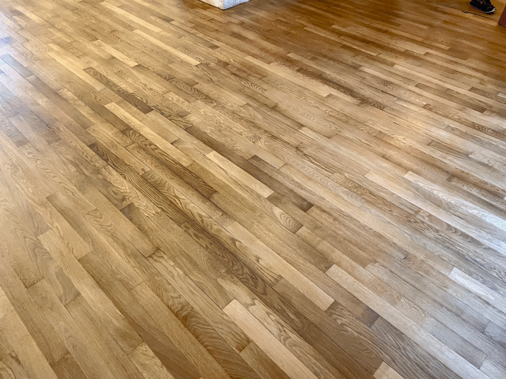 renovation-réfection-parquet-massif-vitrification-ponçage-saint-céré-46400